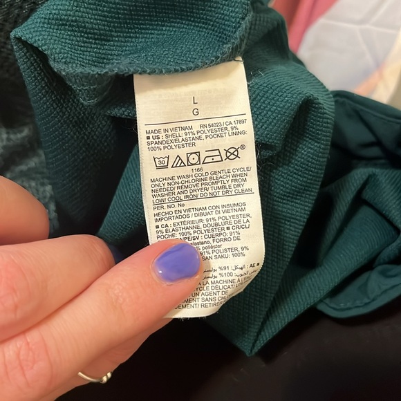 Old Navy Active Breathe On Quarter Zip Lightweight Hoodie - Picture 6 of 6
